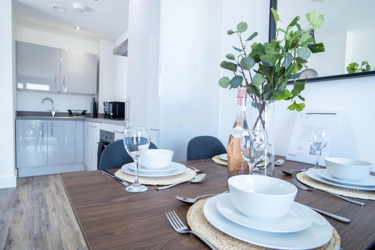 Luxe Interchange Apartment Near Old Trafford - Media City - The Quays Manchester Extérieur photo